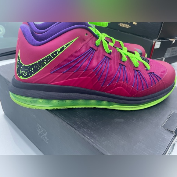 Lebron X Low “Lebroncurial” Size 10.5 Men’s - Picture 2 of 4